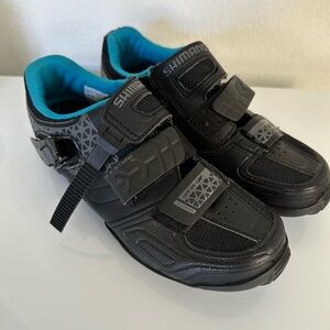 Shimano Black Cycling Shoes with spd cleats